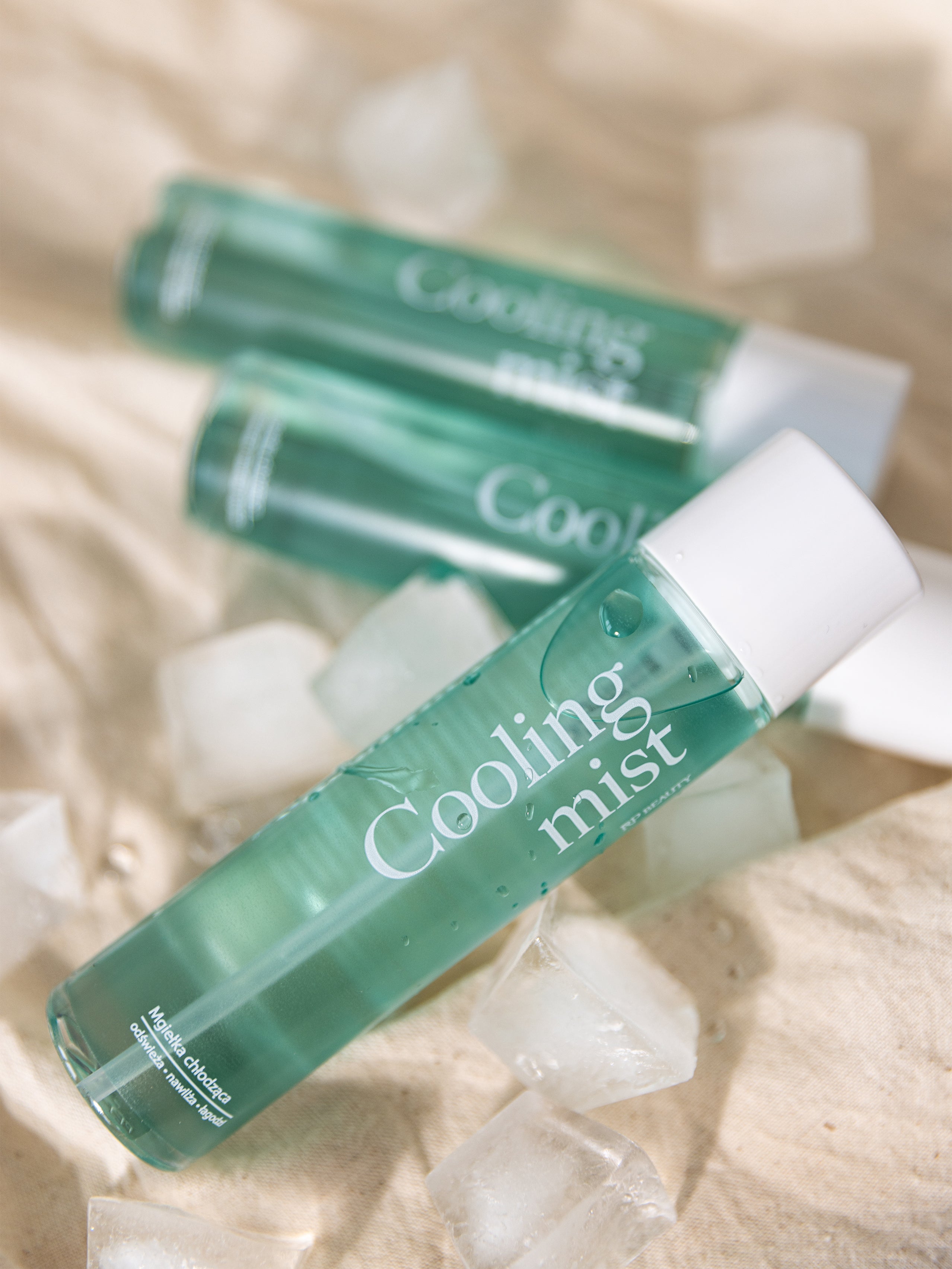 Mgiełka z efektem chłodzącym do twarzy i ciała