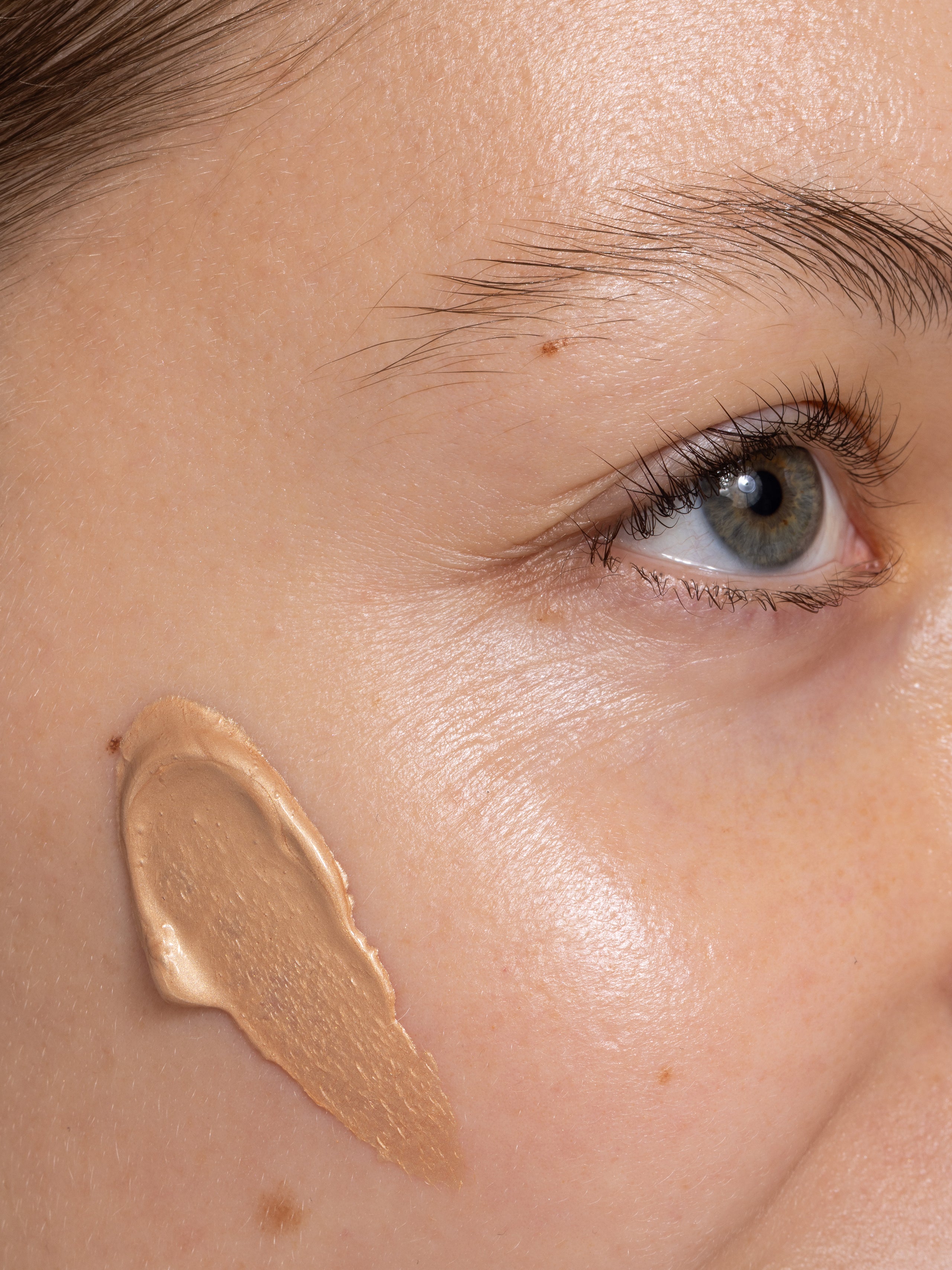 PrimeRP nawilżająca emulsja rozświetlająca - PREMIERA 28.11.2025