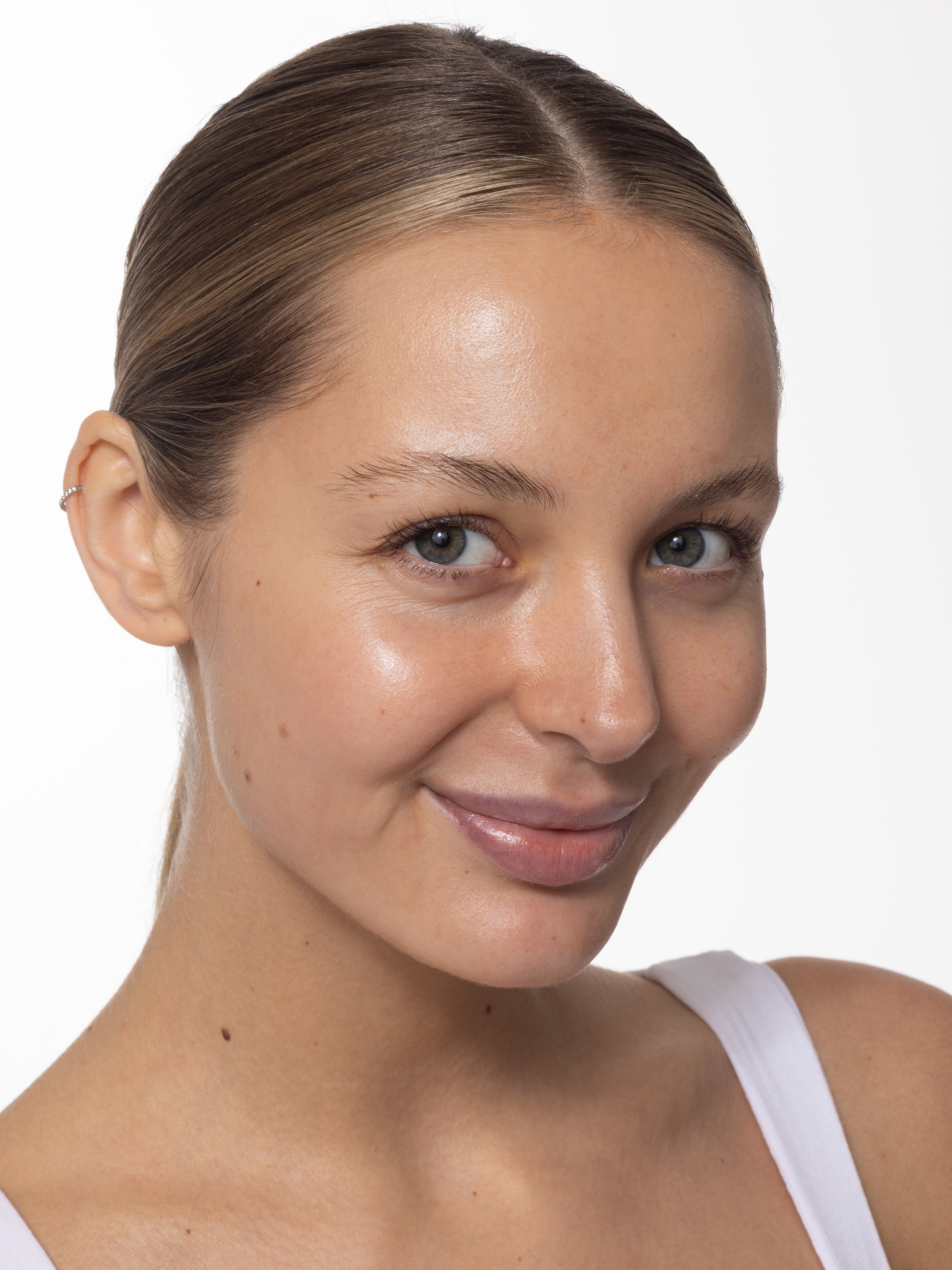 PrimeRP nawilżająca emulsja rozświetlająca - PREMIERA 28.11.2025