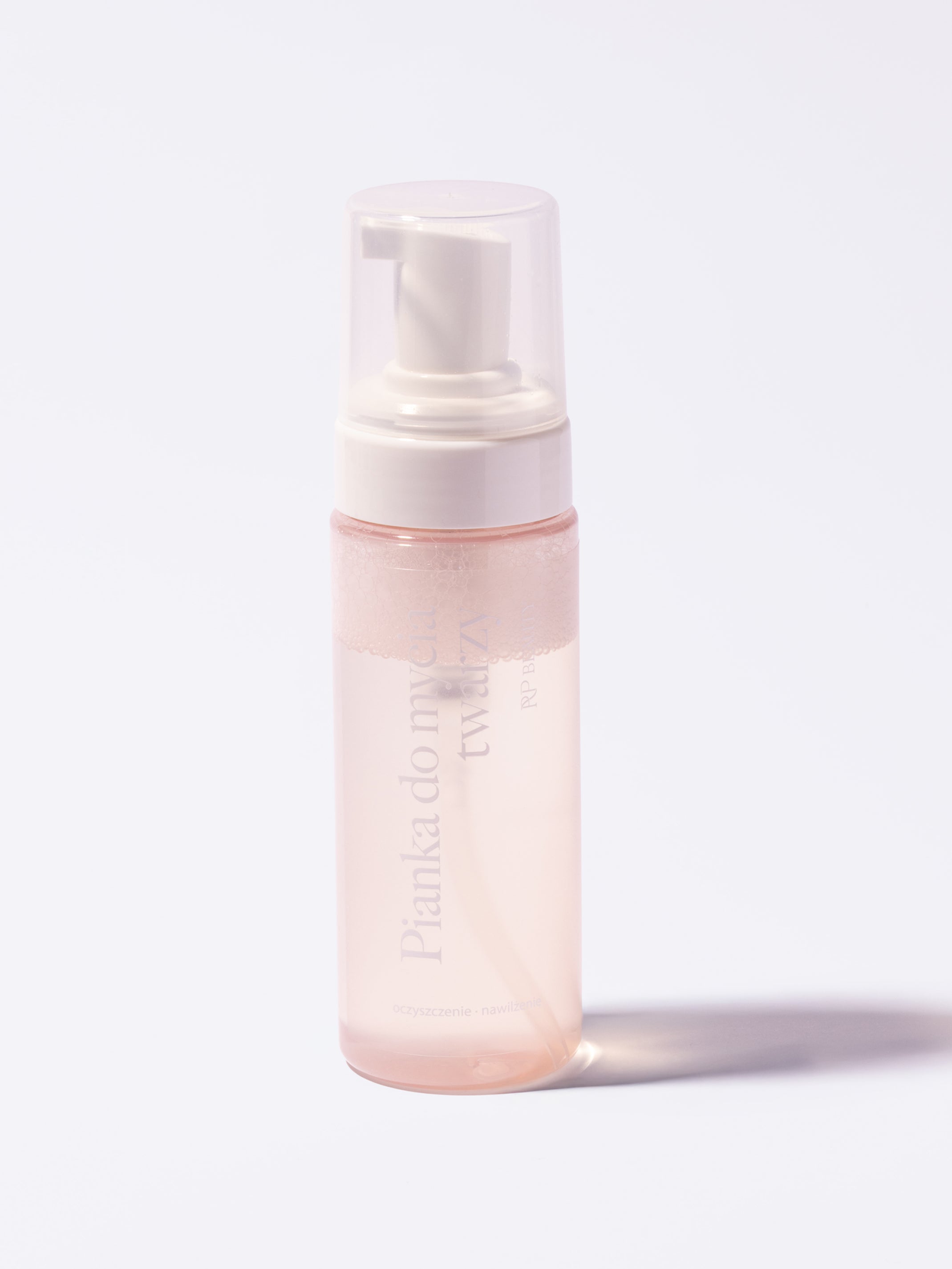 Pianka myjąca do twarzy