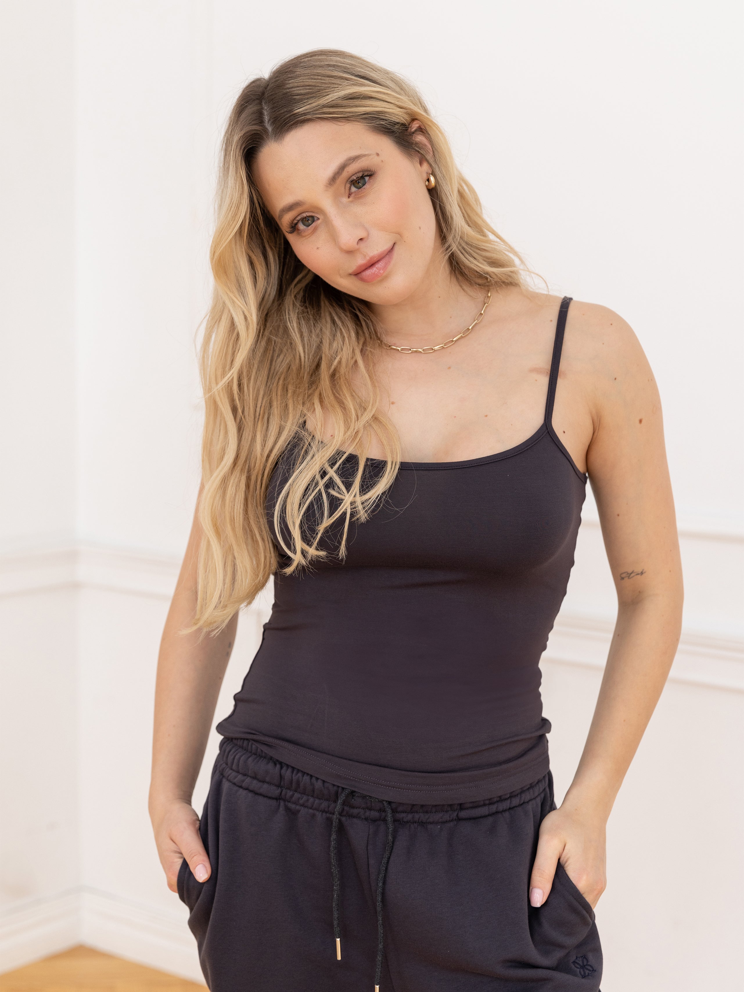 Top Olivia