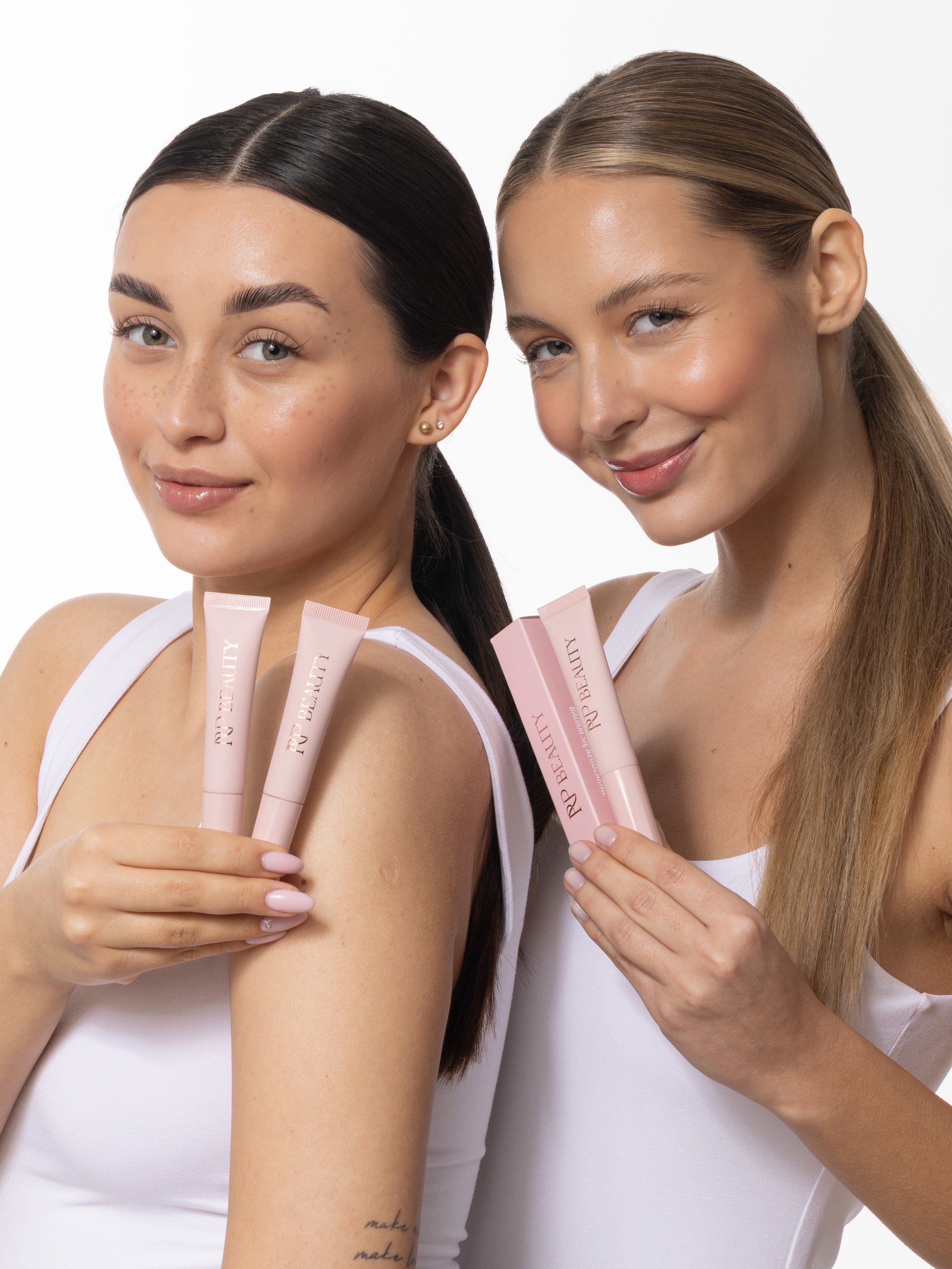 Kremowy bronzer w tubie